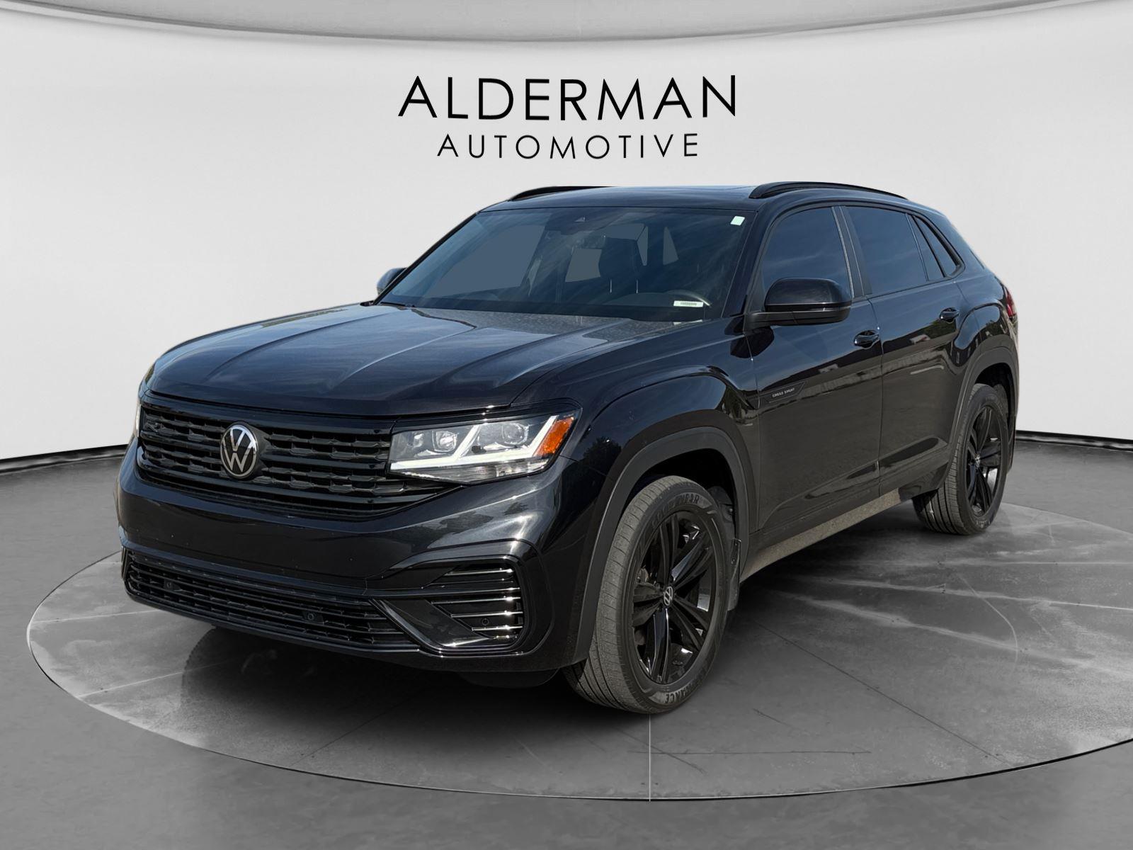 Deep Black Pearl 2023 Volkswagen Atlas Cross Sport SEL R-Line Black 4Motion SUV / Crossover All-Wheel Drive Automatic