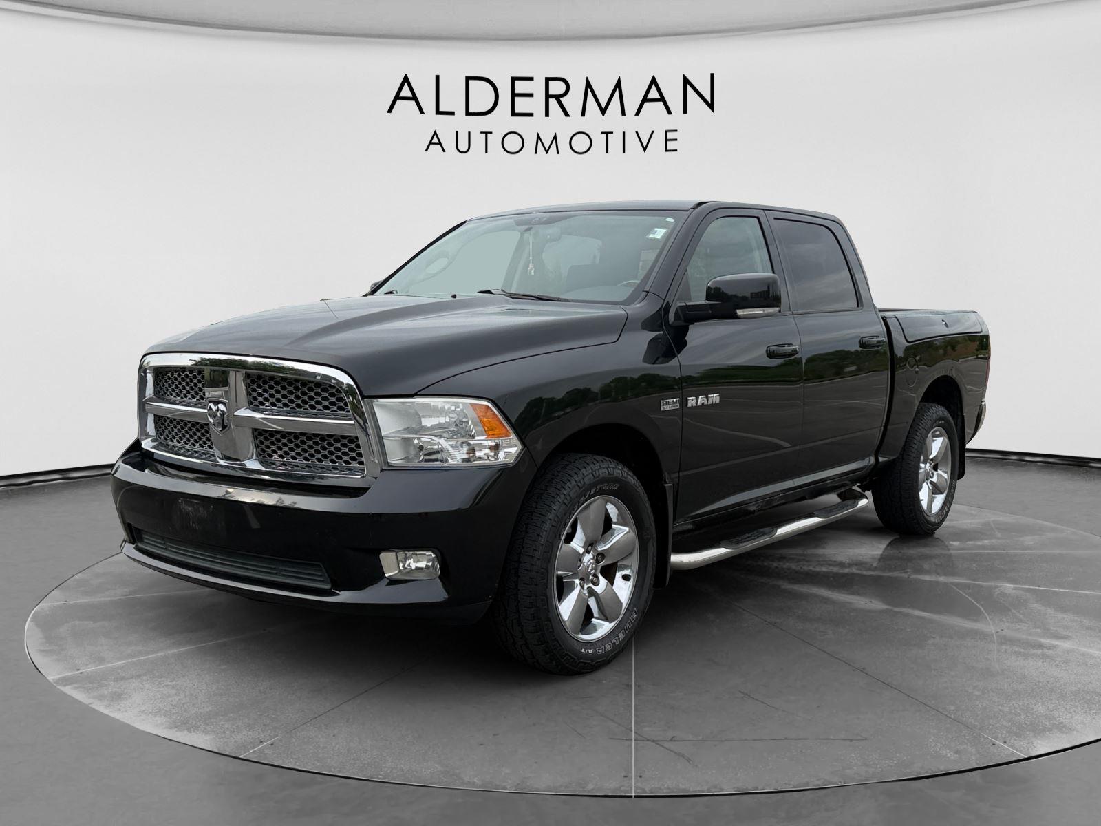 Brilliant Black Pearl 2009 Dodge RAM 1500 Pickup Truck 5-Speed Automatic