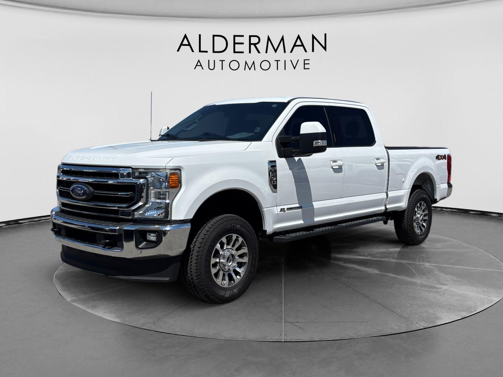 Oxford White 2020 Ford F-250 Super Duty Lariat Crew Cab 4WD Pickup Truck Four-Wheel Drive Automatic
