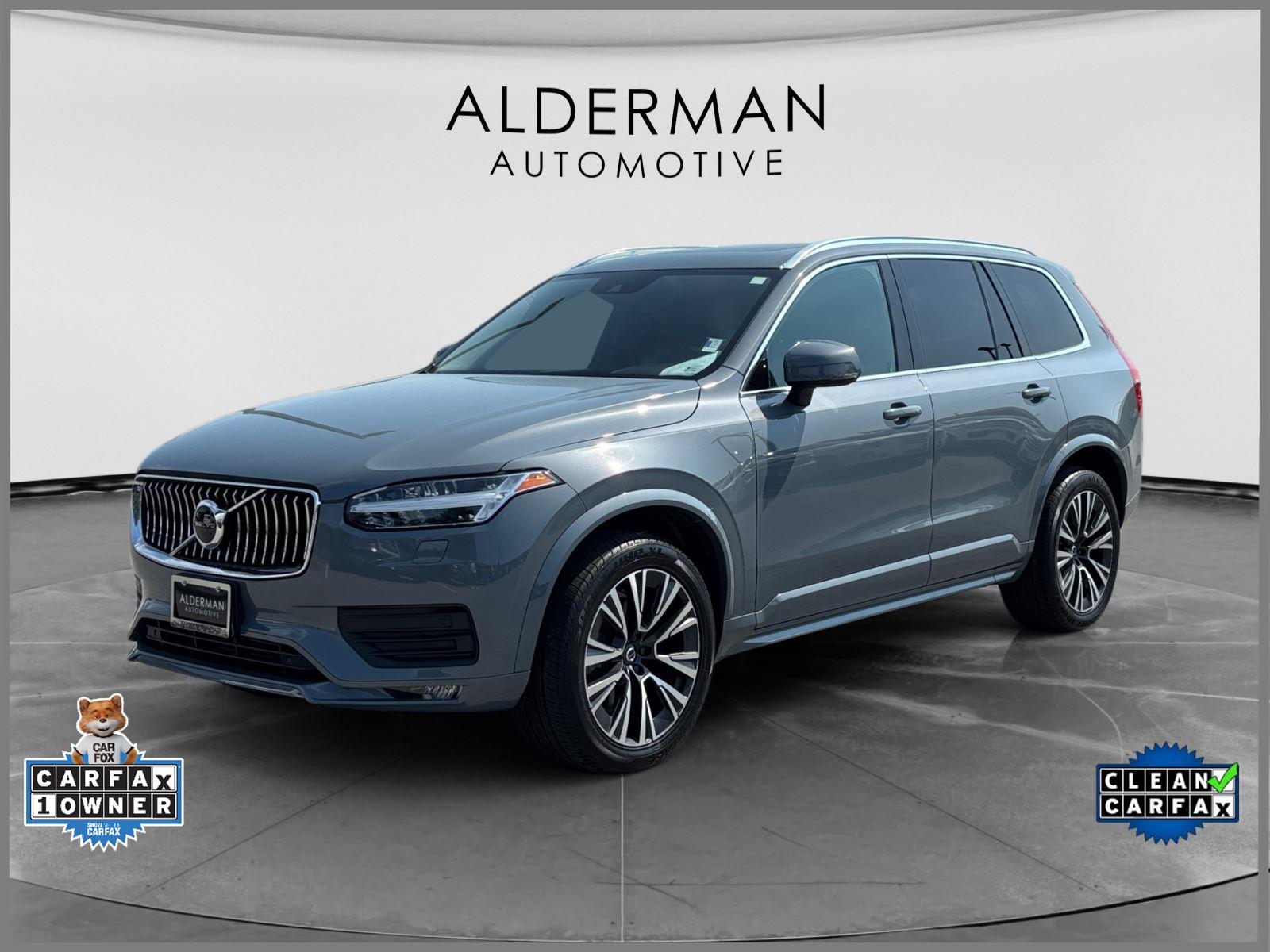 Gray (Thunder Grey Metallic) 2022 Volvo XC90 T6 Momentum 7-Passenger AWD SUV / Crossover All-Wheel Drive Automatic
