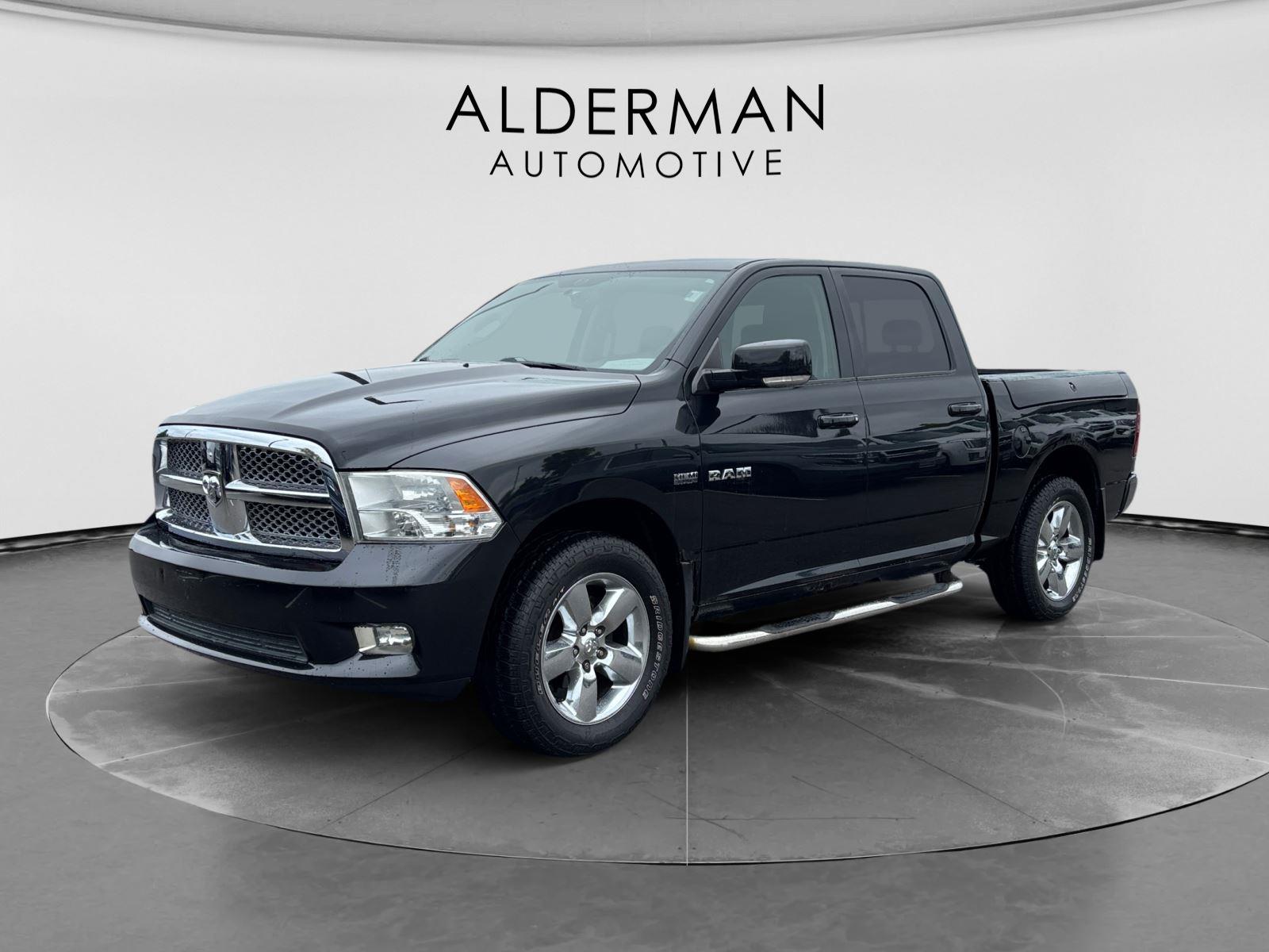 Brilliant Black Pearl 2009 Dodge RAM 1500 Pickup Truck 5-Speed Automatic