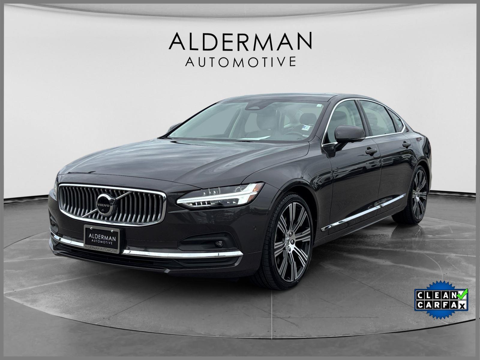 Gray (Platinum Grey Metallic) 2023 Volvo S90 Sedan All-Wheel Drive Automatic