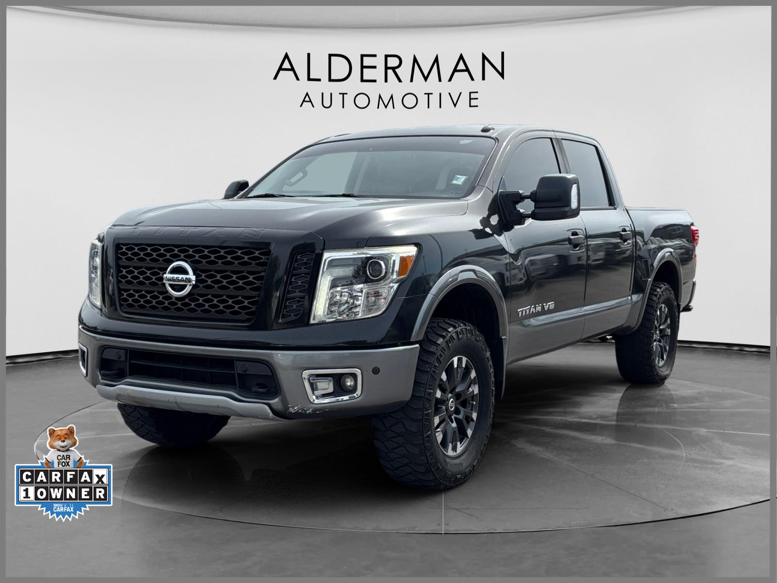 Gray (Magnetic Black) 2018 Nissan Titan Pickup Truck Four-Wheel Drive Automatic