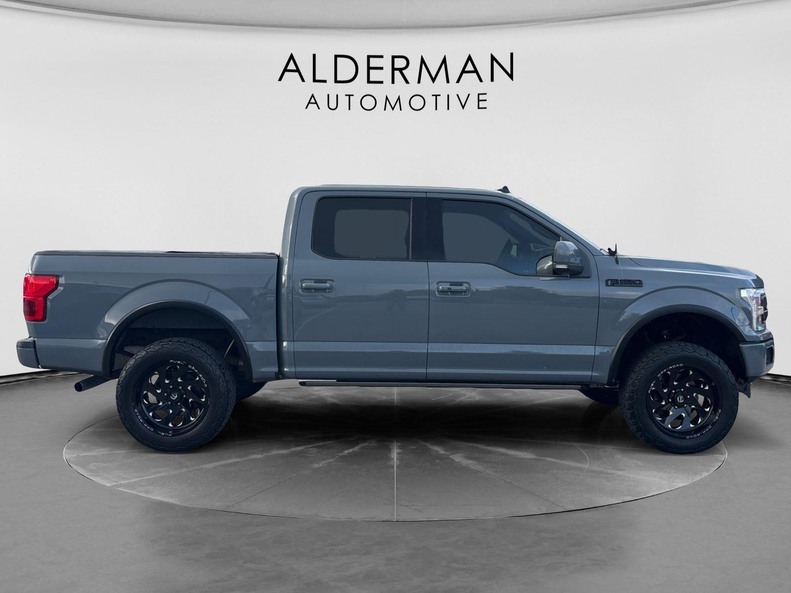 View vehicle photo 6