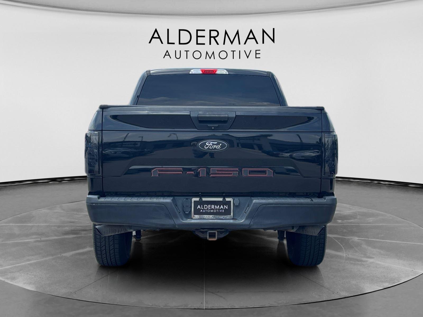 View vehicle photo 4