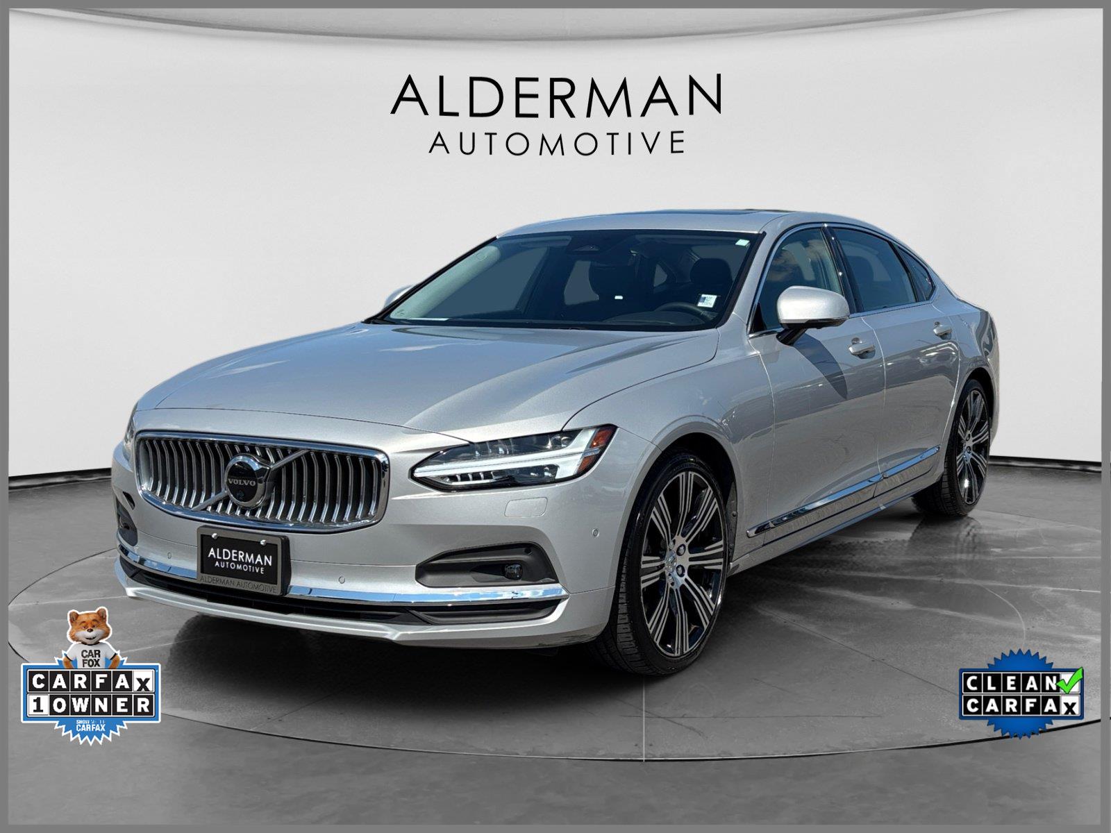Silver Dawn Metallic 2023 Volvo S90 Sedan All-Wheel Drive Automatic