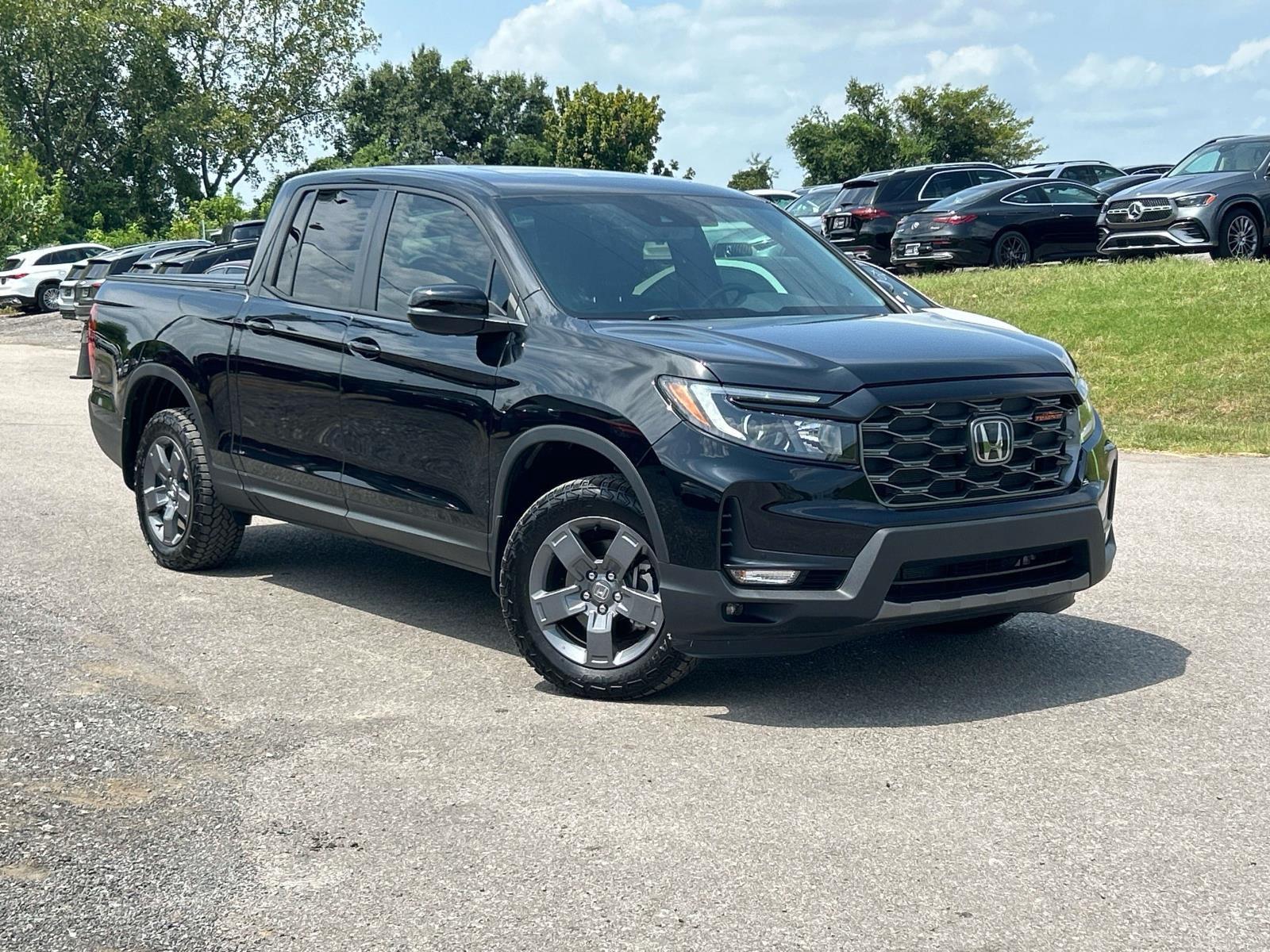 Crystal Black Pearl 2025 Honda Ridgeline Pickup Truck All-Wheel Drive Automatic