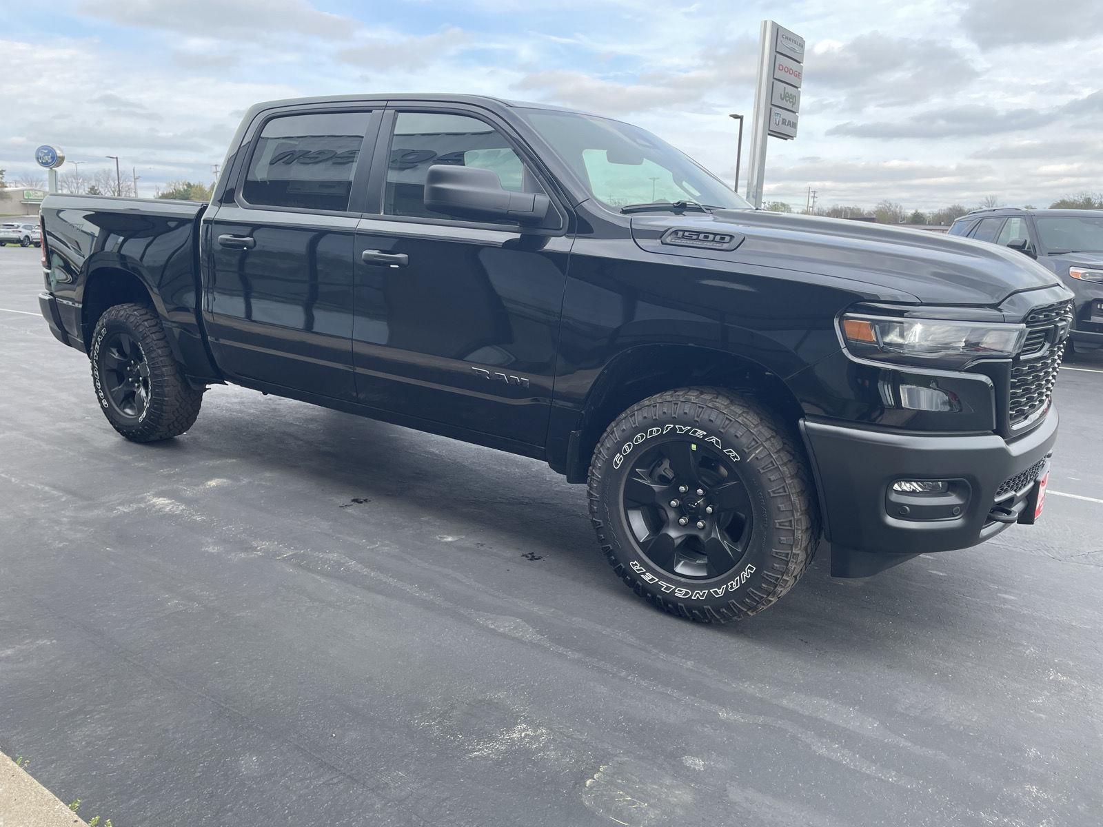 View vehicle photo 4