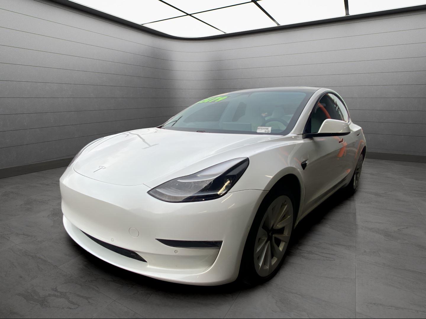 2021 Tesla Model 3 Standard Range Plus RWD