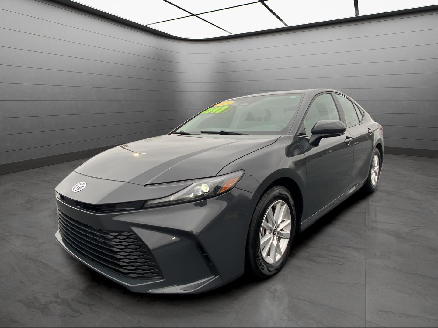 2025 Toyota Camry LE FWD