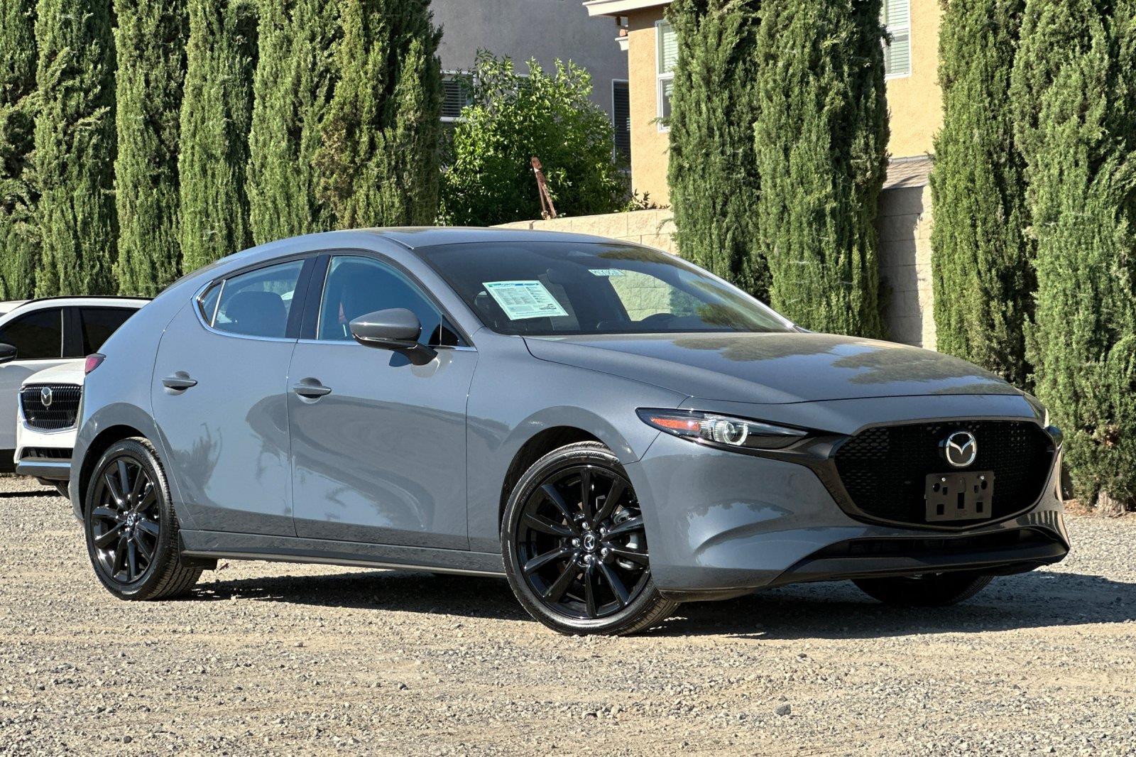 Polymetal Gray Metallic 2025 Mazda MAZDA3 Hatchback Front-Wheel Drive Manual
