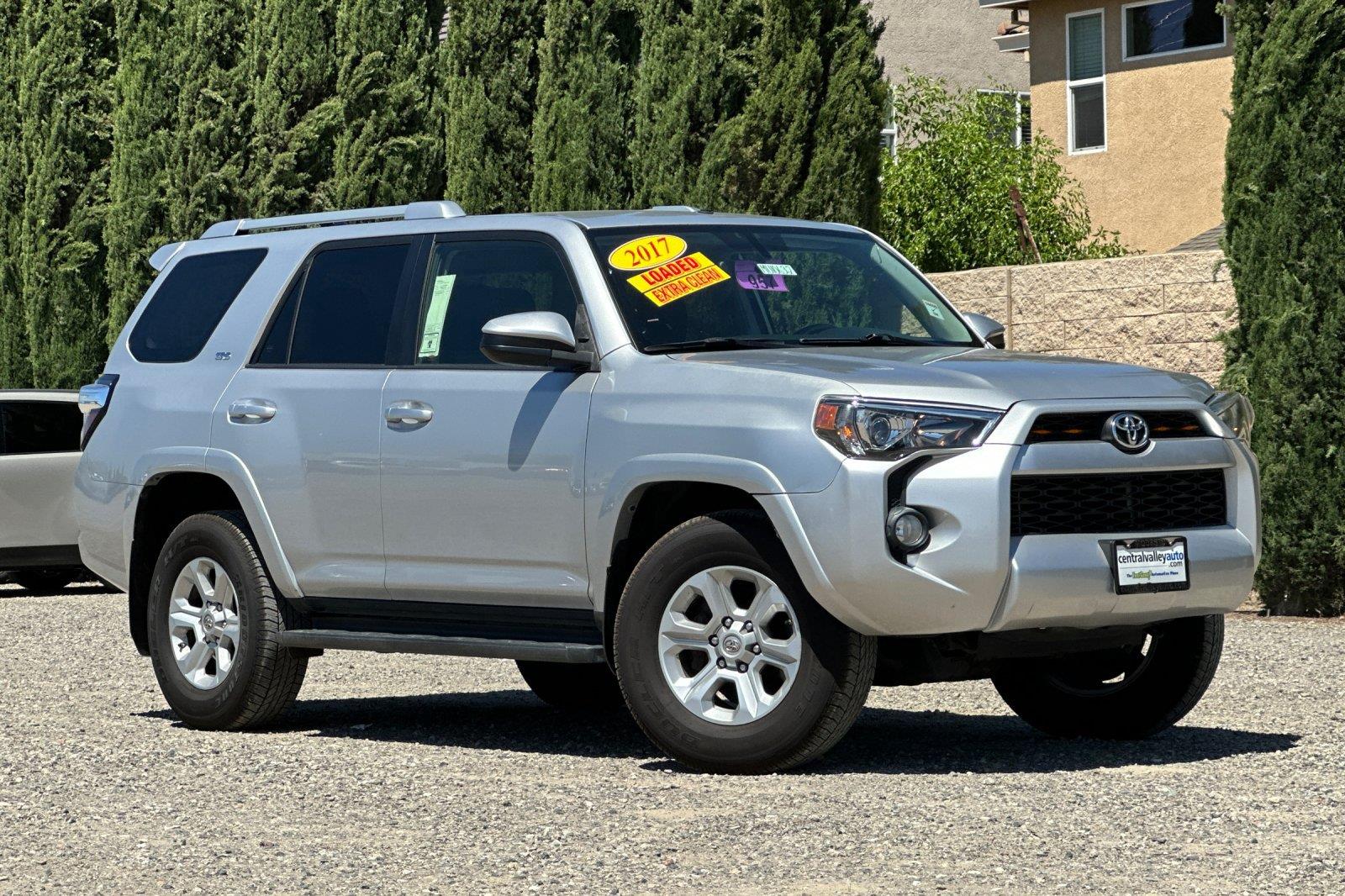 Classic Silver Metallic 2017 Toyota 4Runner SUV / Crossover 4X2 5-Speed Automatic