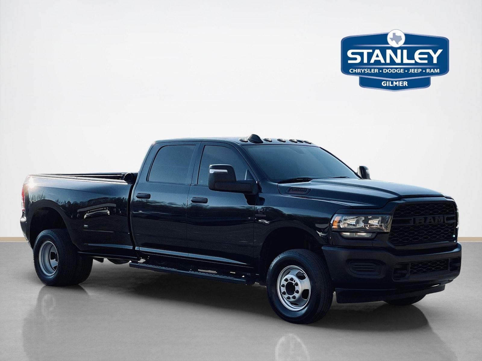 2024 RAM 3500 Tradesman Crew Cab LB DRW 4WD