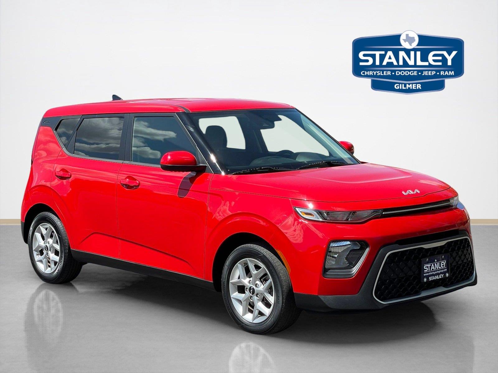 Inferno Red 2022 Kia Soul SUV / Crossover Front-Wheel Drive Continuously Variable Transmission