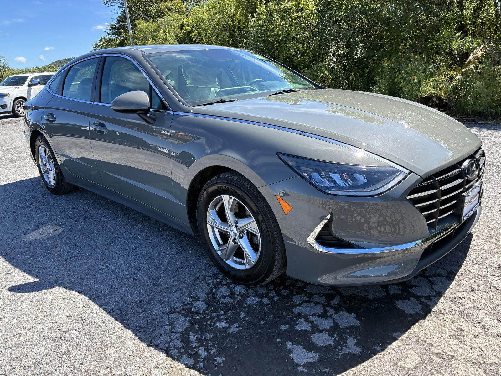  2022 Hyundai Sonata Sedan Front-Wheel Drive 
