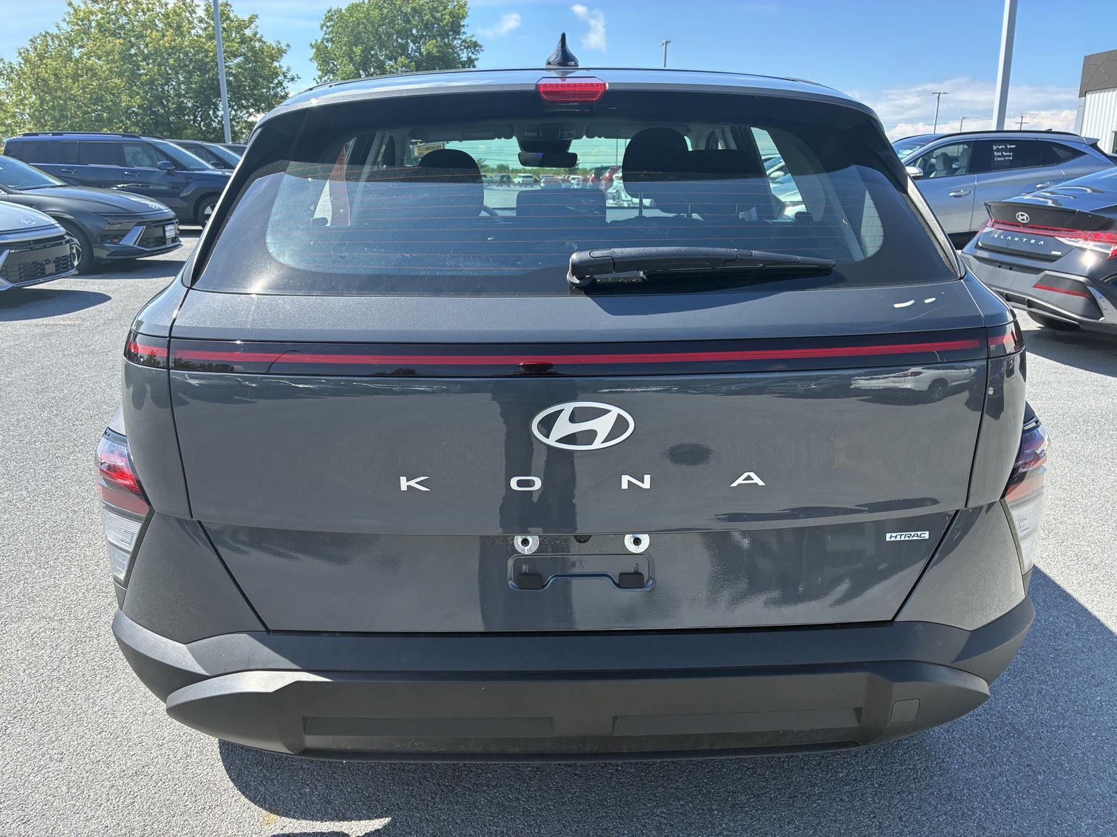 2026 Hyundai Kona SE - Photo 6