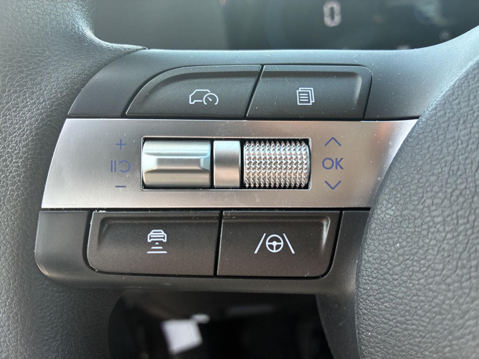2026 Hyundai Kona SE - Photo 18