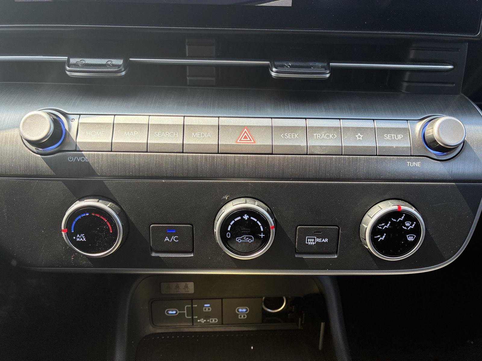 2026 Hyundai Kona SE - Photo 24