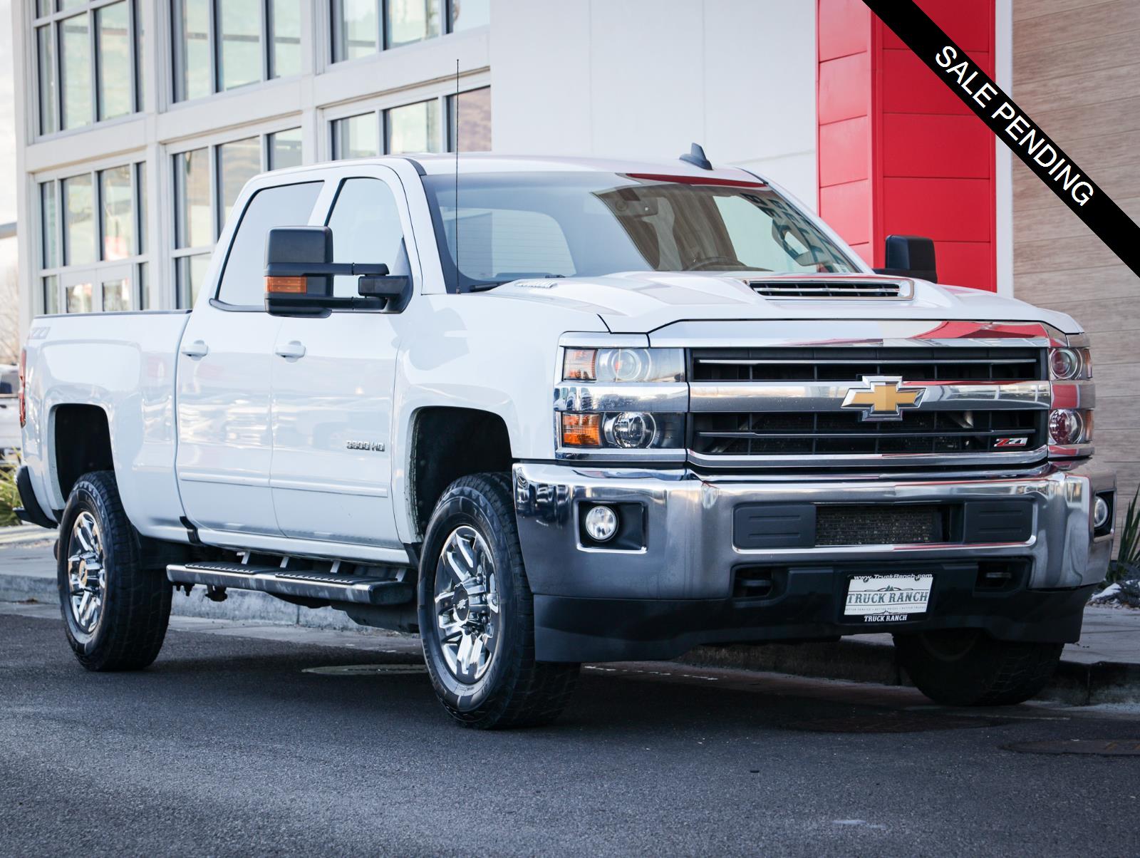 Summit White 2019 Chevrolet Silverado 3500HD LT Crew Cab 4WD Pickup Truck Four-Wheel Drive 6-Speed Automatic