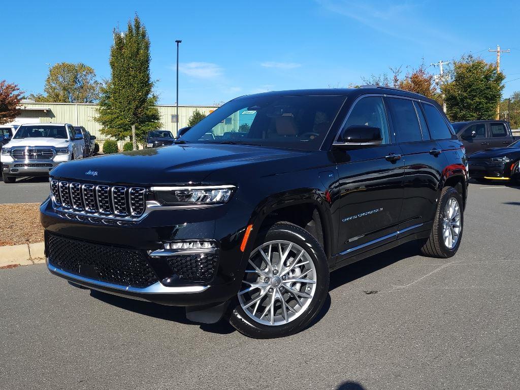 2024 Jeep Grand Cherokee Summit 4xe's photo