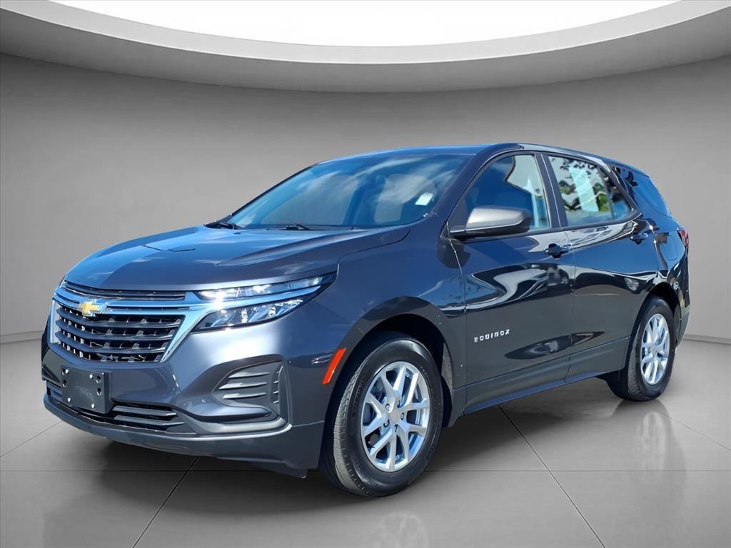 2022 Chevrolet Equinox LS FWD with 1LS