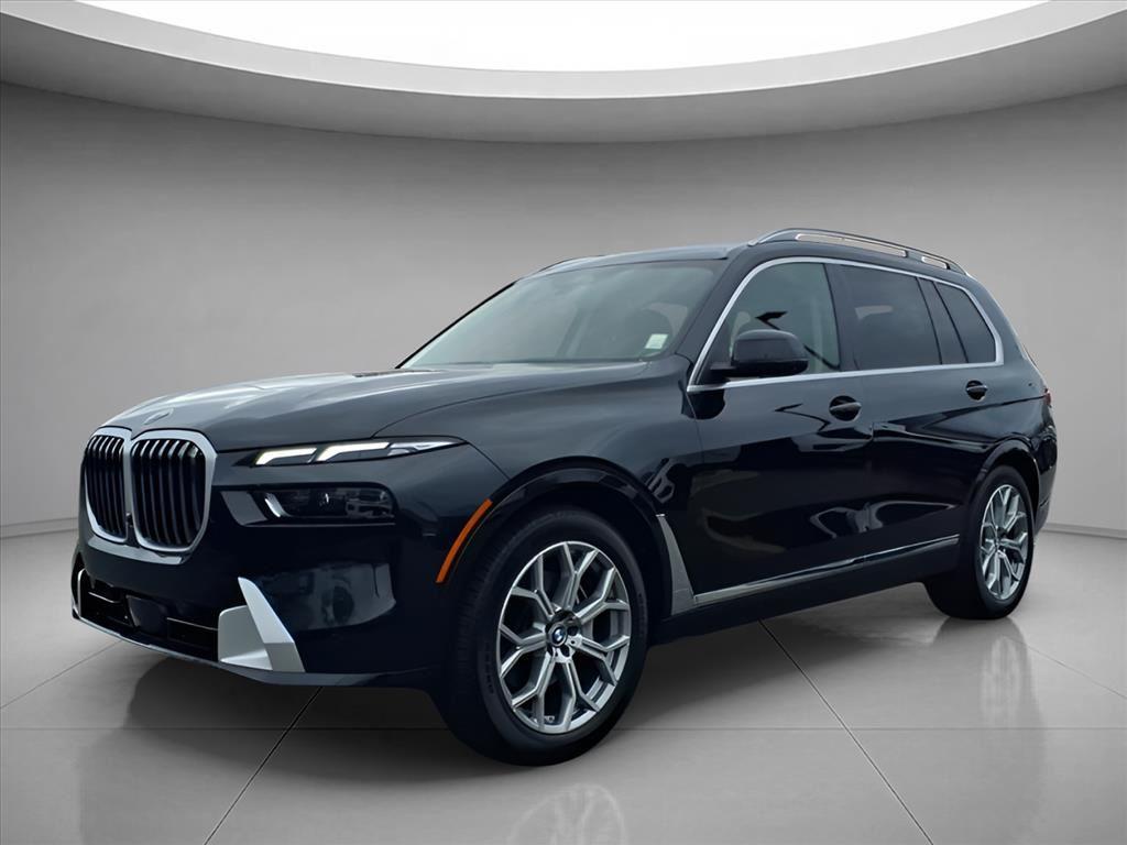 2025 BMW X7 xDrive40i AWD