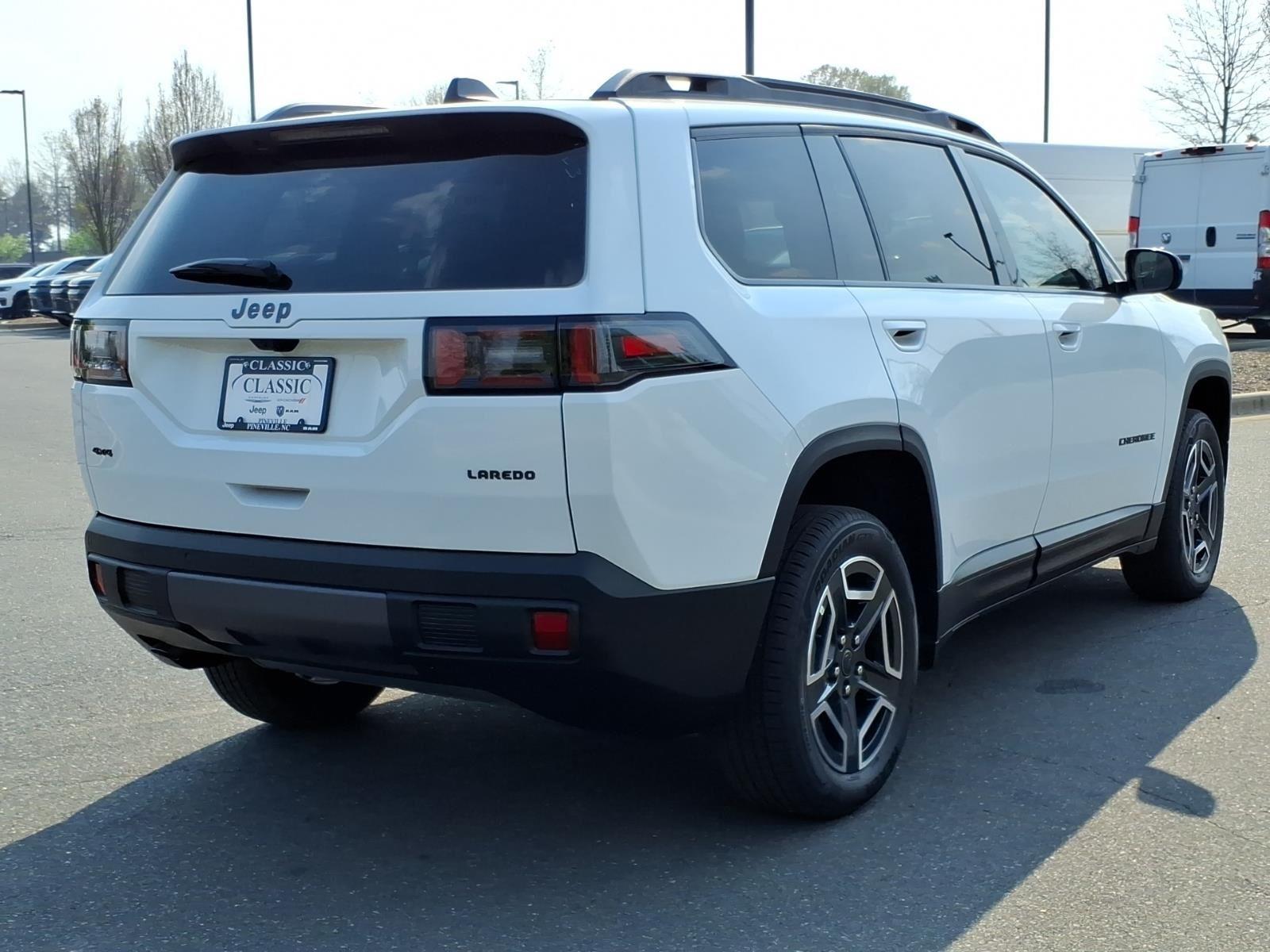 New 2026 Bright White Clearcoat Jeep Laredo image 2