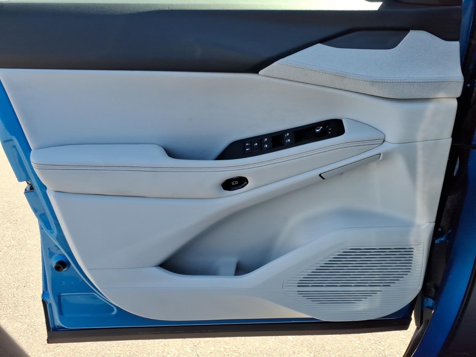 New 2026 PBJ Hydro Blue Pearl Coat JEEP  image 27