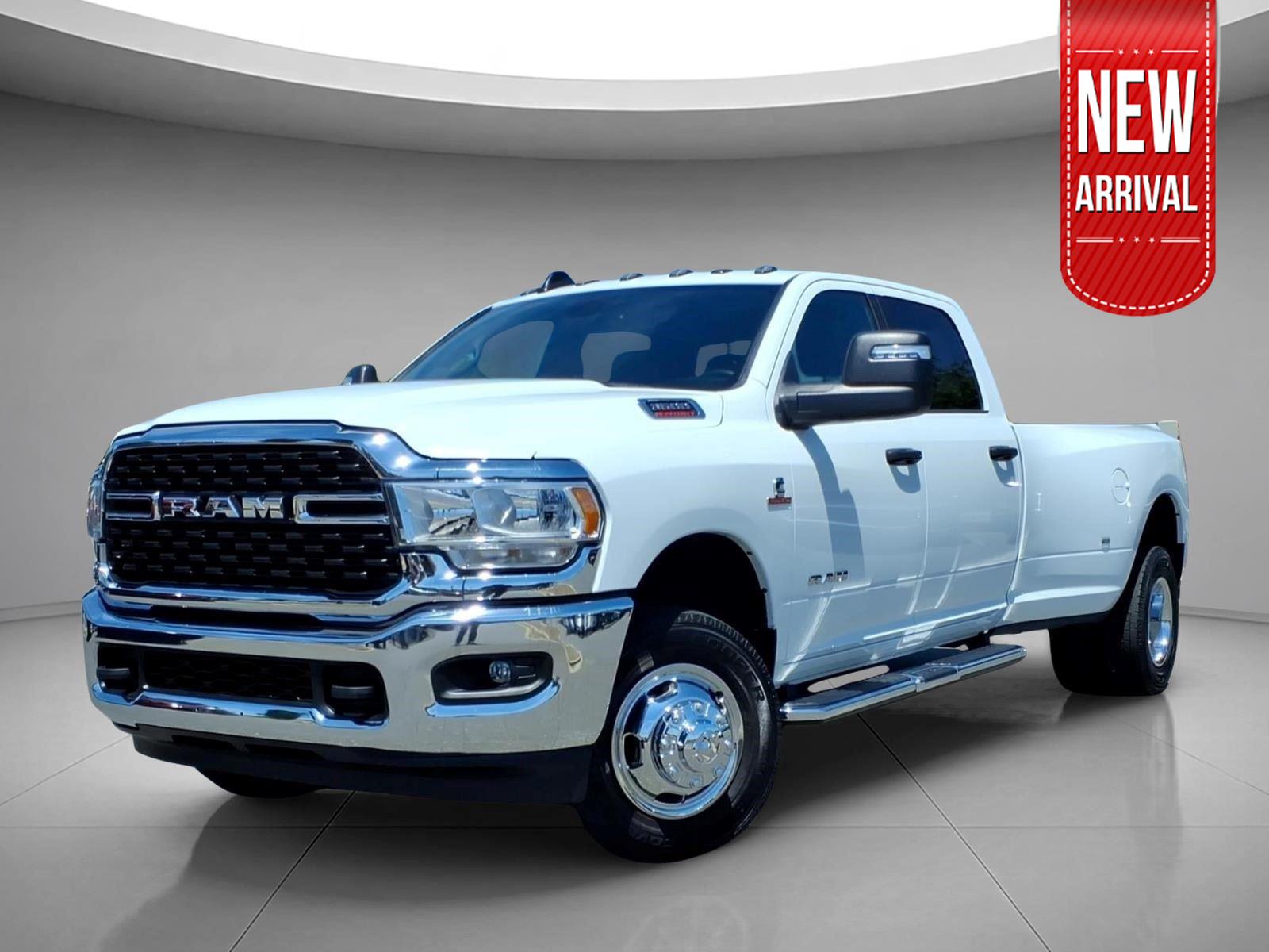 Bright White Clearcoat 2024 RAM 3500 Big Horn Crew Cab LB DRW 4WD Pickup Truck Four-Wheel Drive 6-Speed Automatic