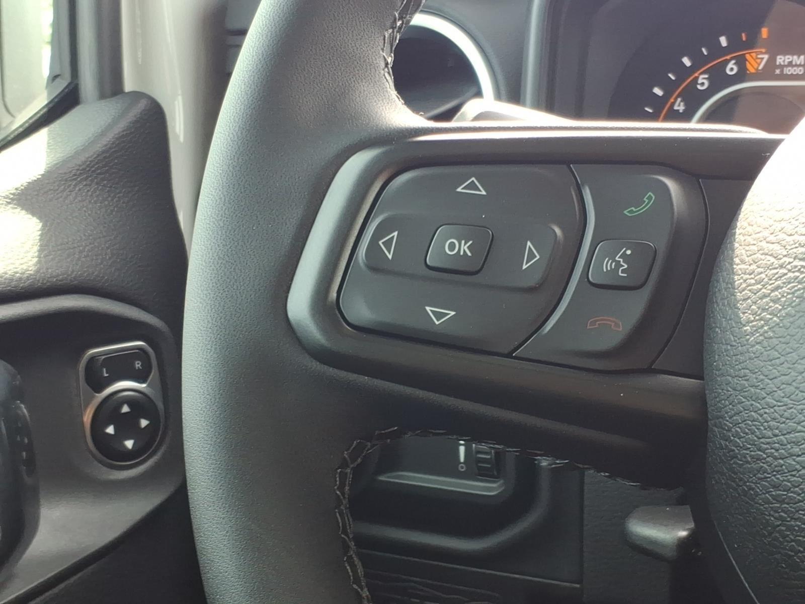 New 2026 Bright White Clearcoat Jeep Sahara image 27