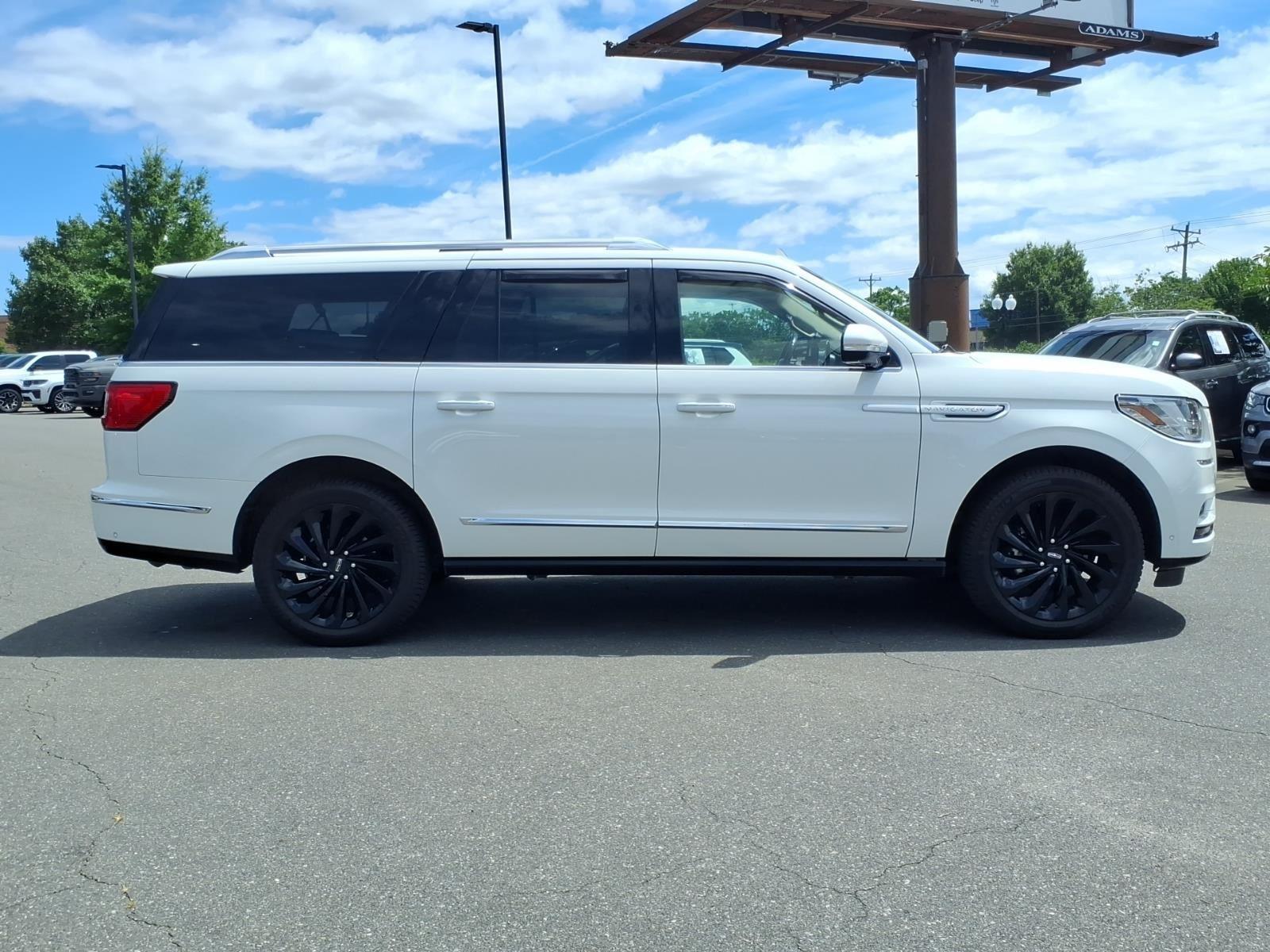Used 2021 Pristine White Lincoln Reserve image 7