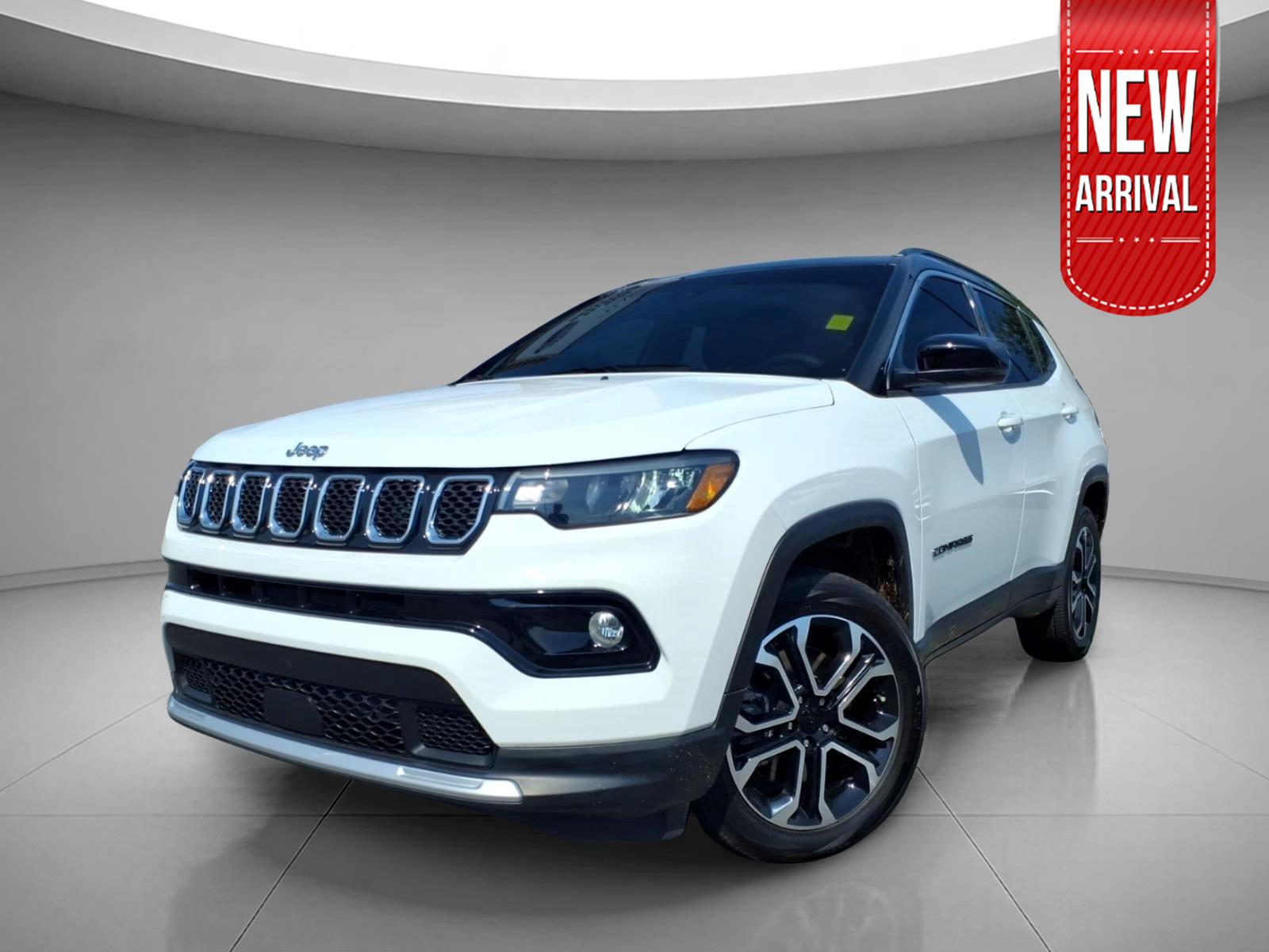 Bright White Clearcoat 2023 Jeep Compass SUV / Crossover Four-Wheel Drive 8-Speed Automatic