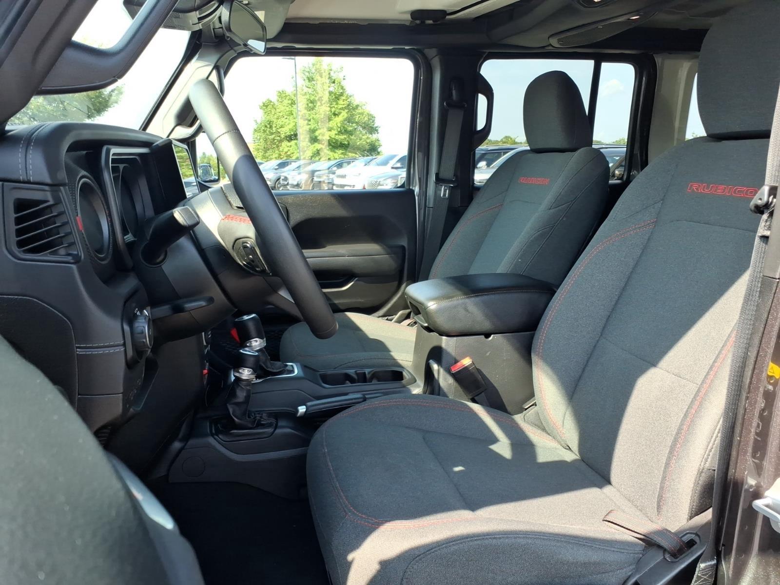 Used 2025 Granite Crystal Metallic Clearcoat Jeep Rubicon image 20