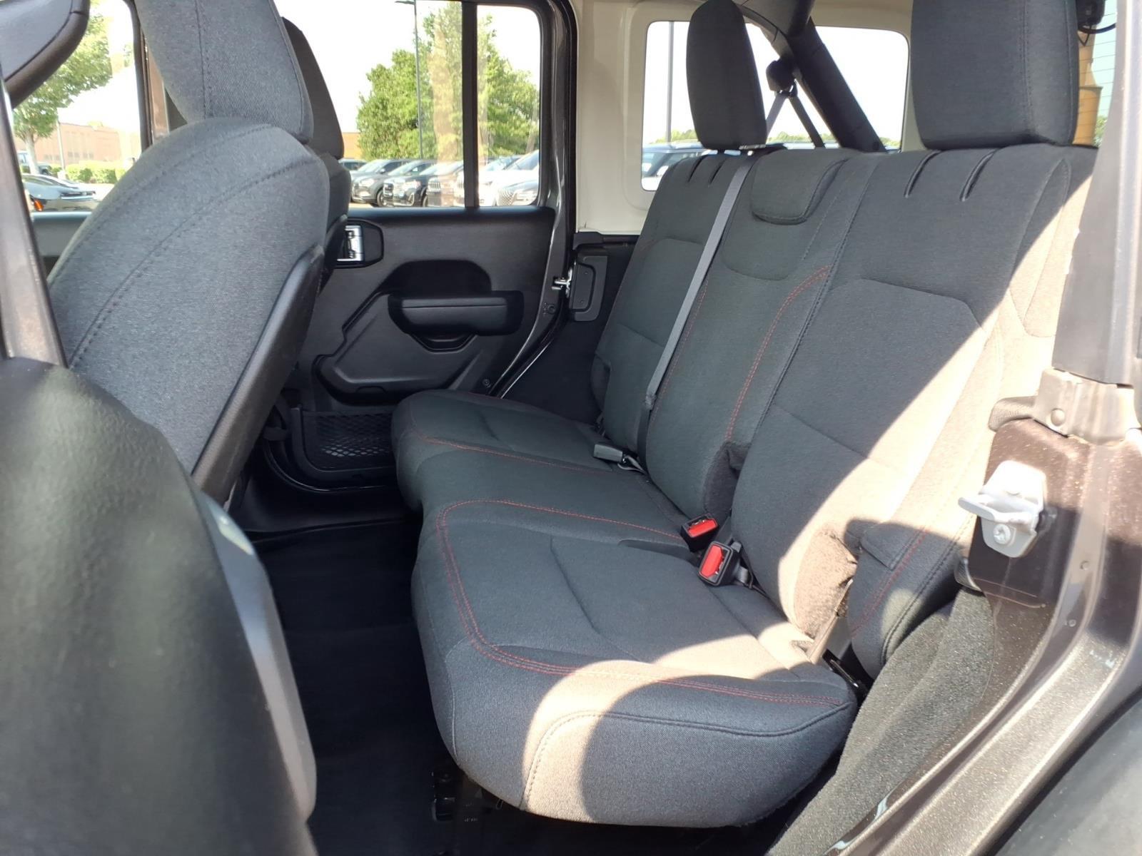 Used 2025 Granite Crystal Metallic Clearcoat Jeep Rubicon image 21