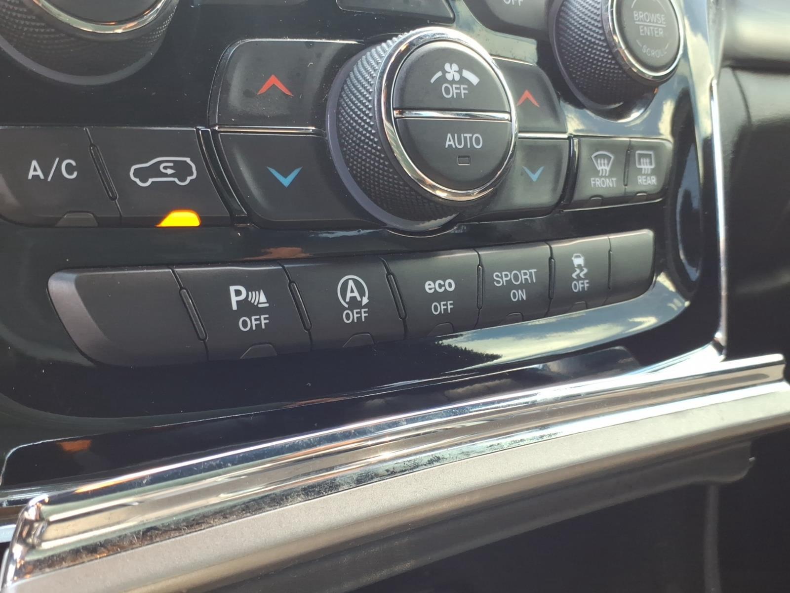 Used 2020 Bright White Clearcoat Jeep Altitude image 9