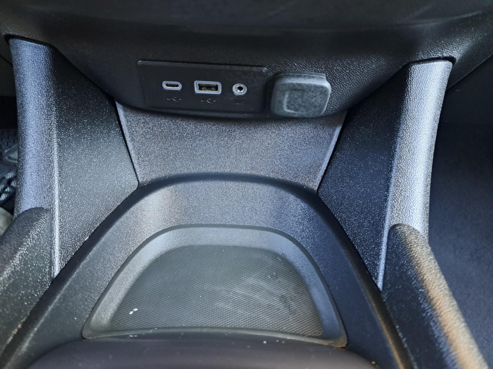 2019 Chevrolet Malibu RS Sedan 4 Dr. Front Wheel Drive 12