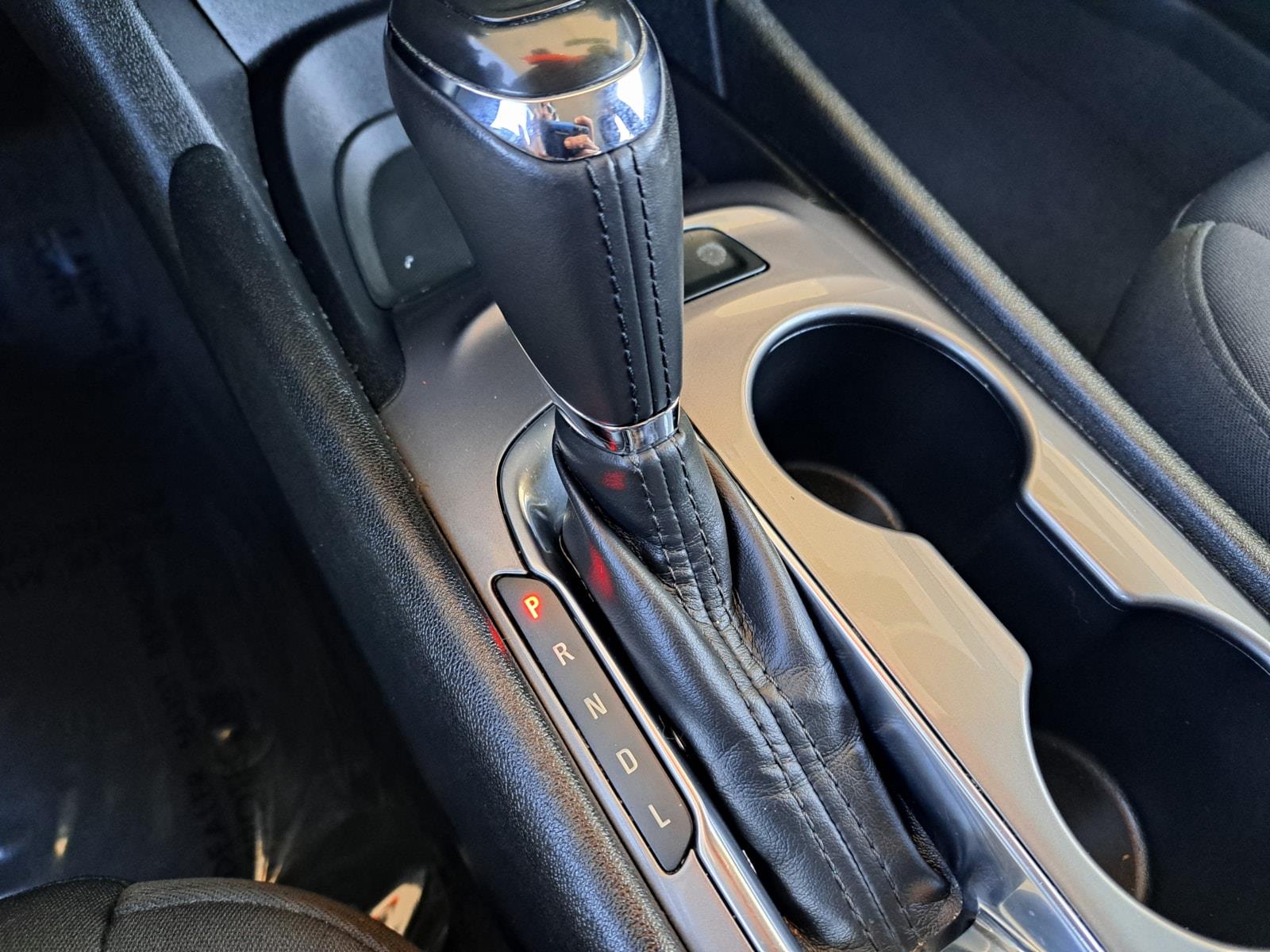 2019 Chevrolet Malibu RS Sedan 4 Dr. Front Wheel Drive 14