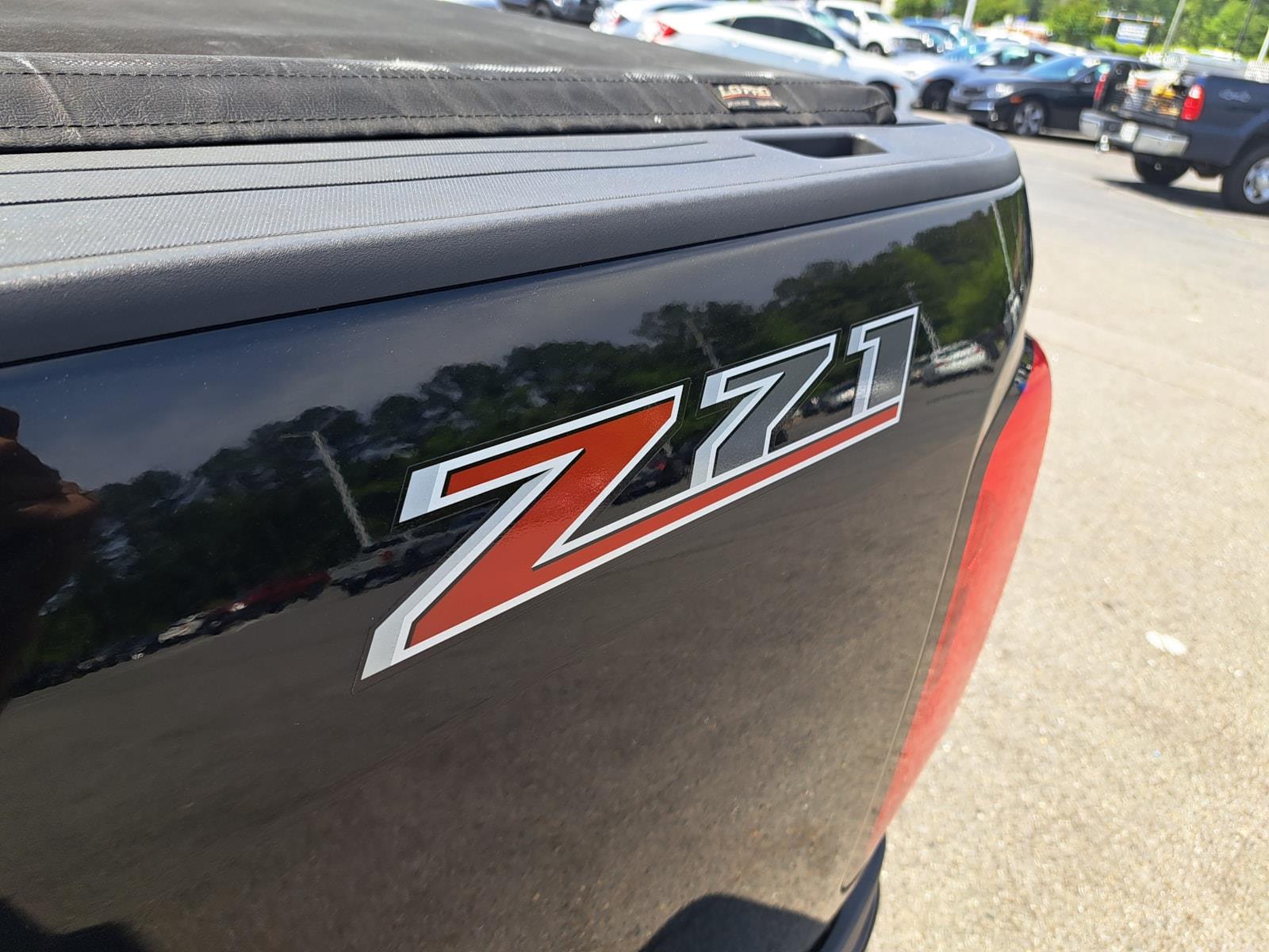 2015 Chevrolet Colorado 2WD Z71 Crew Cab Pickup  mobile thumbnail 25