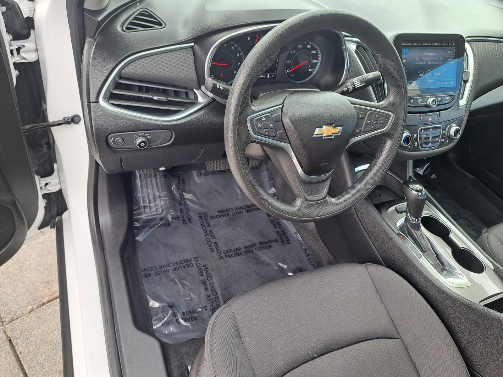 2019 Chevrolet Malibu LT Sedan 4 Dr. Front Wheel Drive mobile thumbnail 5