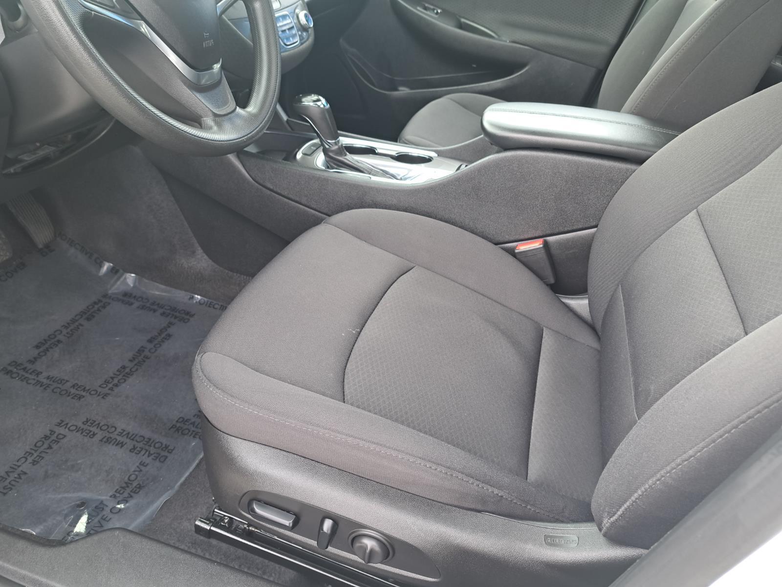 2019 Chevrolet Malibu LT Sedan 4 Dr. Front Wheel Drive 20