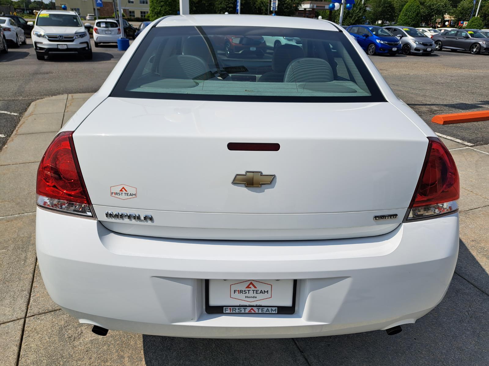 2015 Chevrolet Impala Limited LS Sedan 4 Dr. Front Wheel Drive mobile thumbnail 5