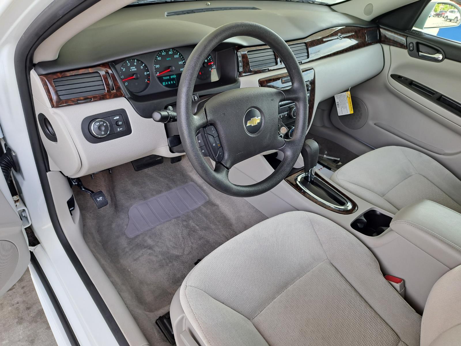 2015 Chevrolet Impala Limited LS Sedan 4 Dr. Front Wheel Drive thumbnail 45
