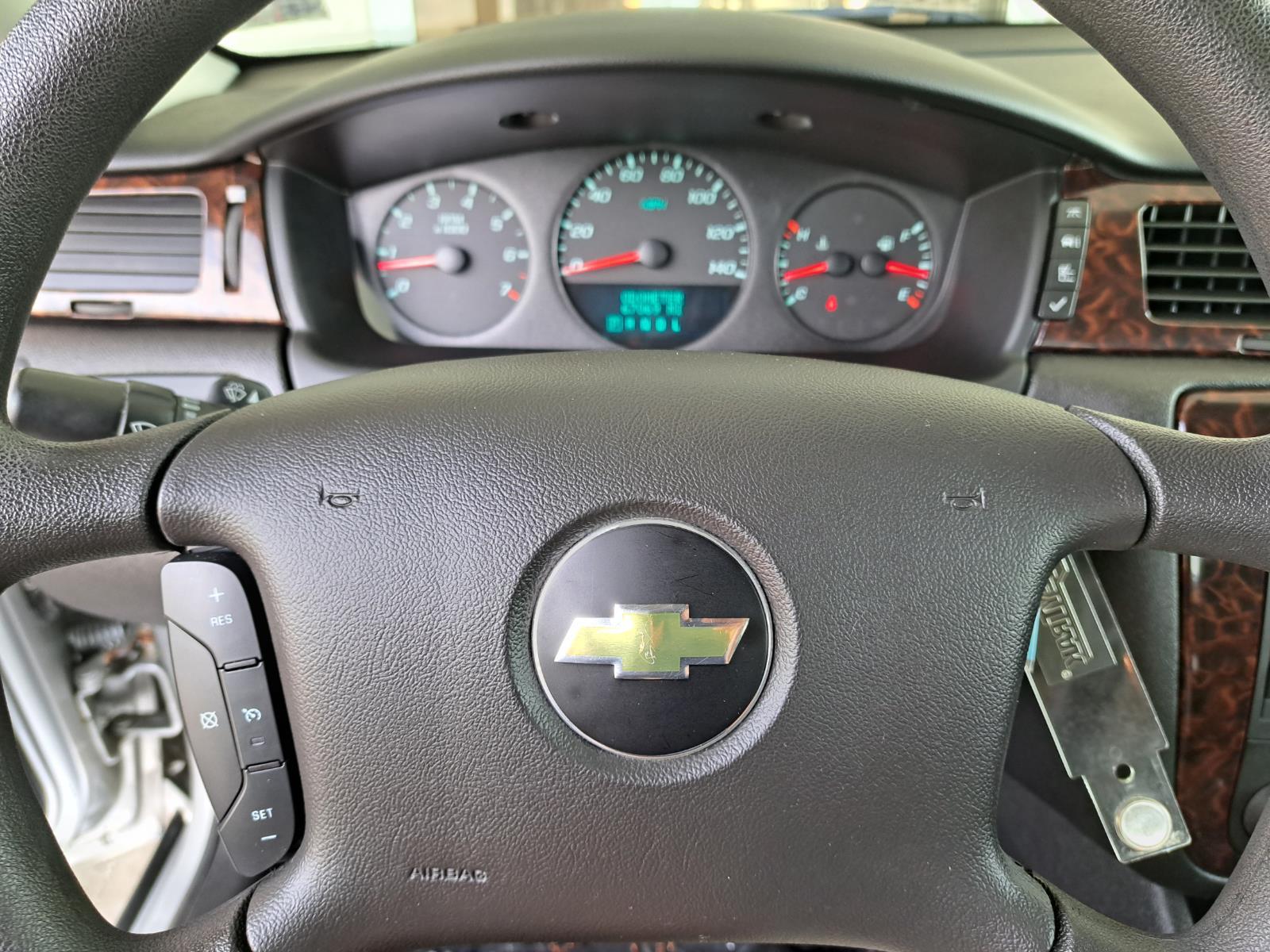 2014 Chevrolet Impala Limited LS Sedan 4 Dr. Front Wheel Drive mobile thumbnail 8