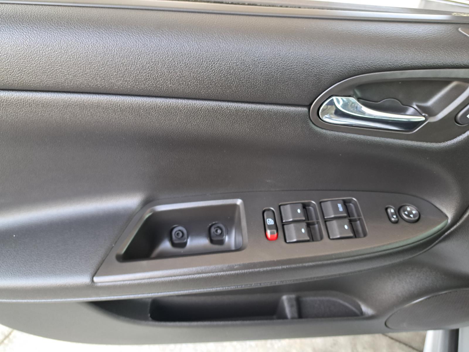 2014 Chevrolet Impala Limited LS Sedan 4 Dr. Front Wheel Drive thumbnail 44