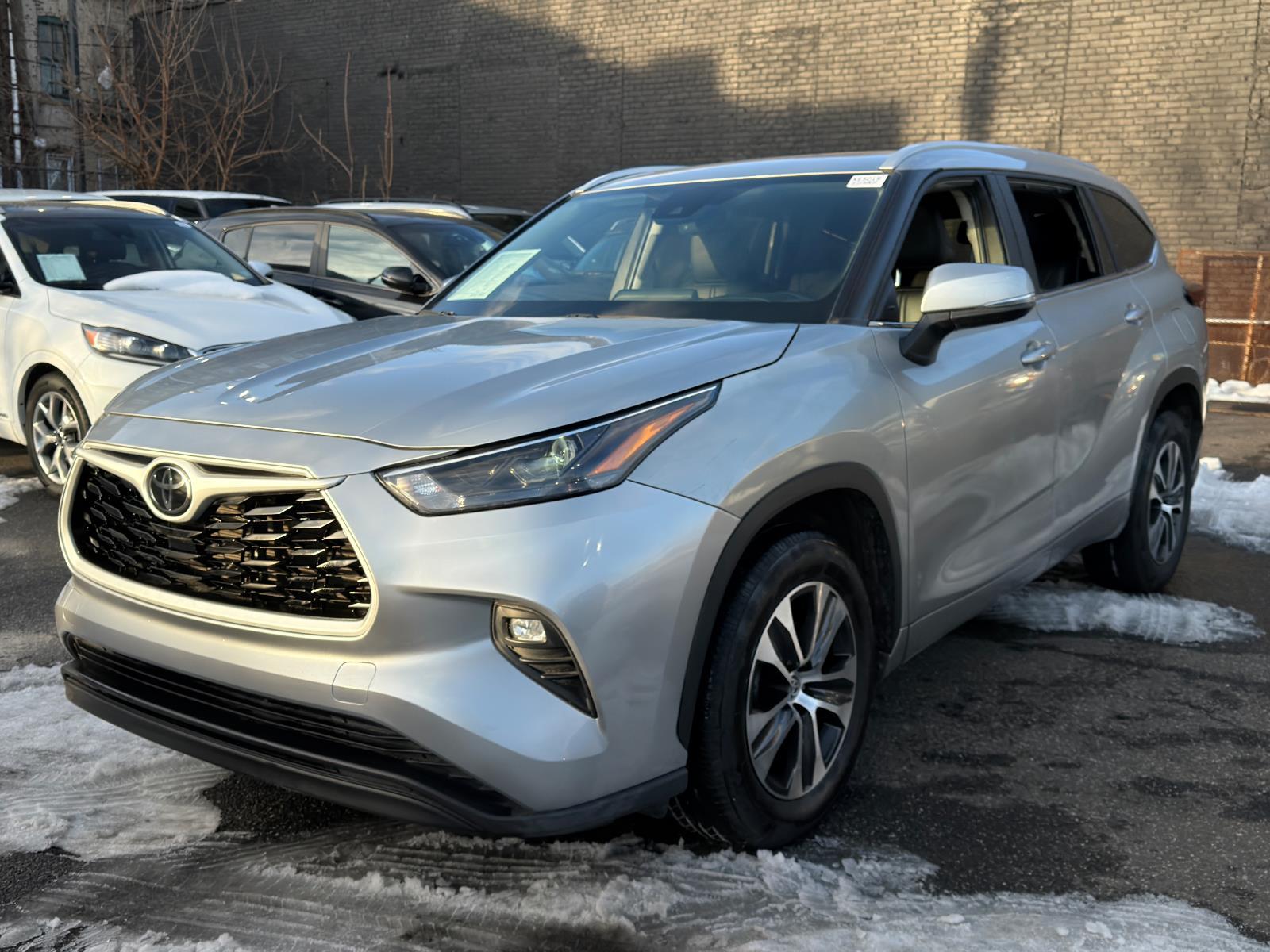 2024 Toyota Highlander XLE FWD