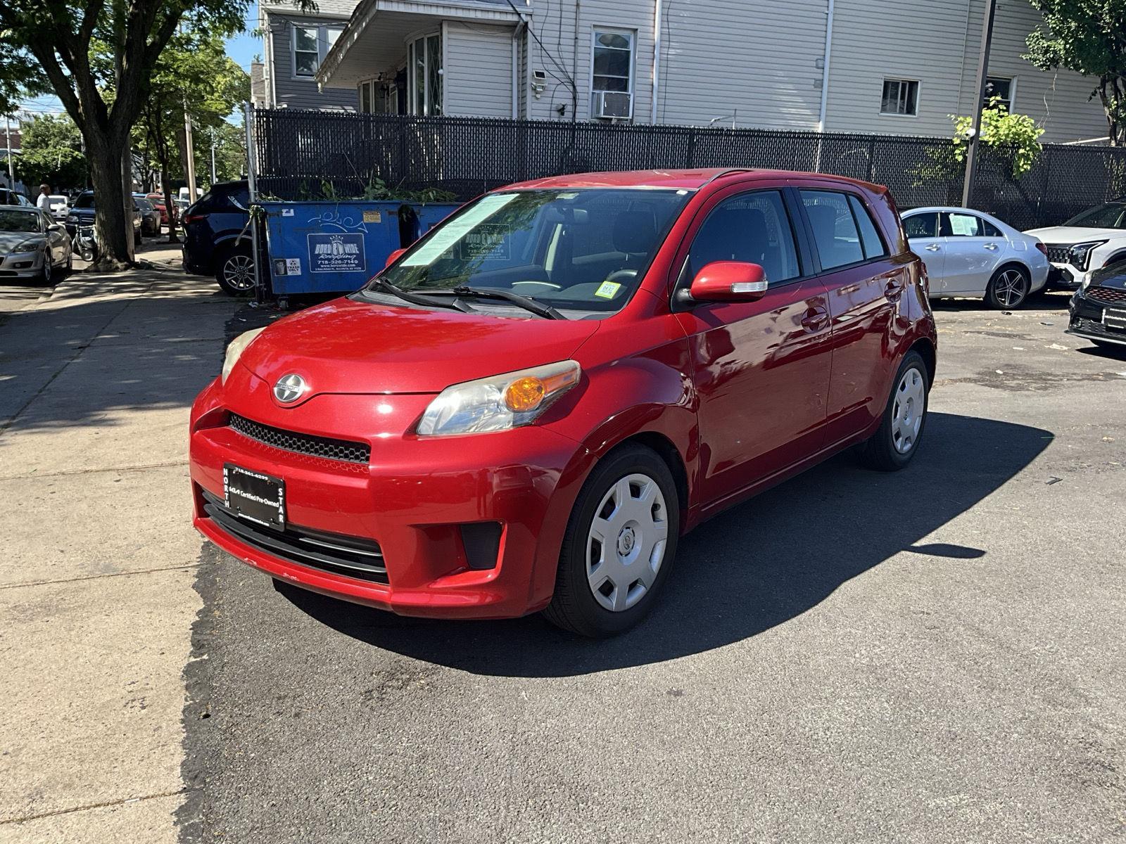 Barcelona Red Metallic 2013 Scion xD Base Hatchback Front-Wheel Drive Automatic