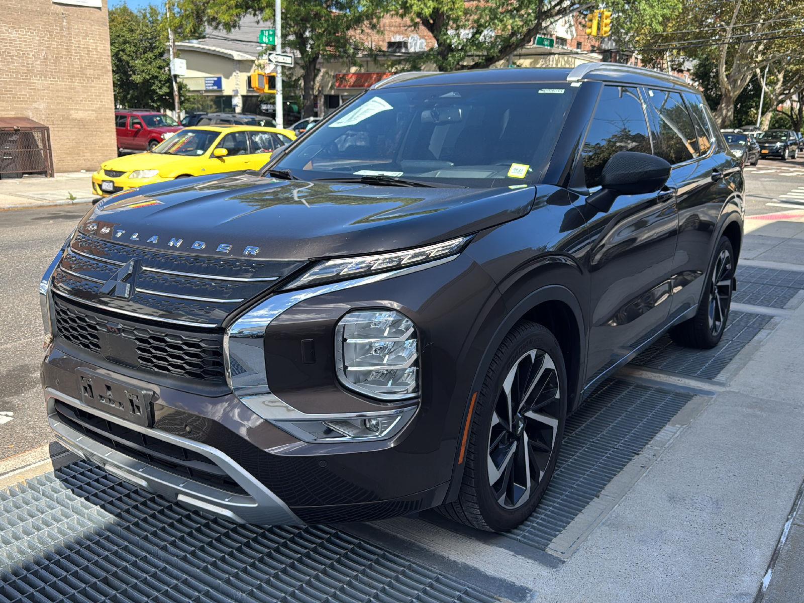 2022 Mitsubishi Outlander SEL Launch Edition S-AWC