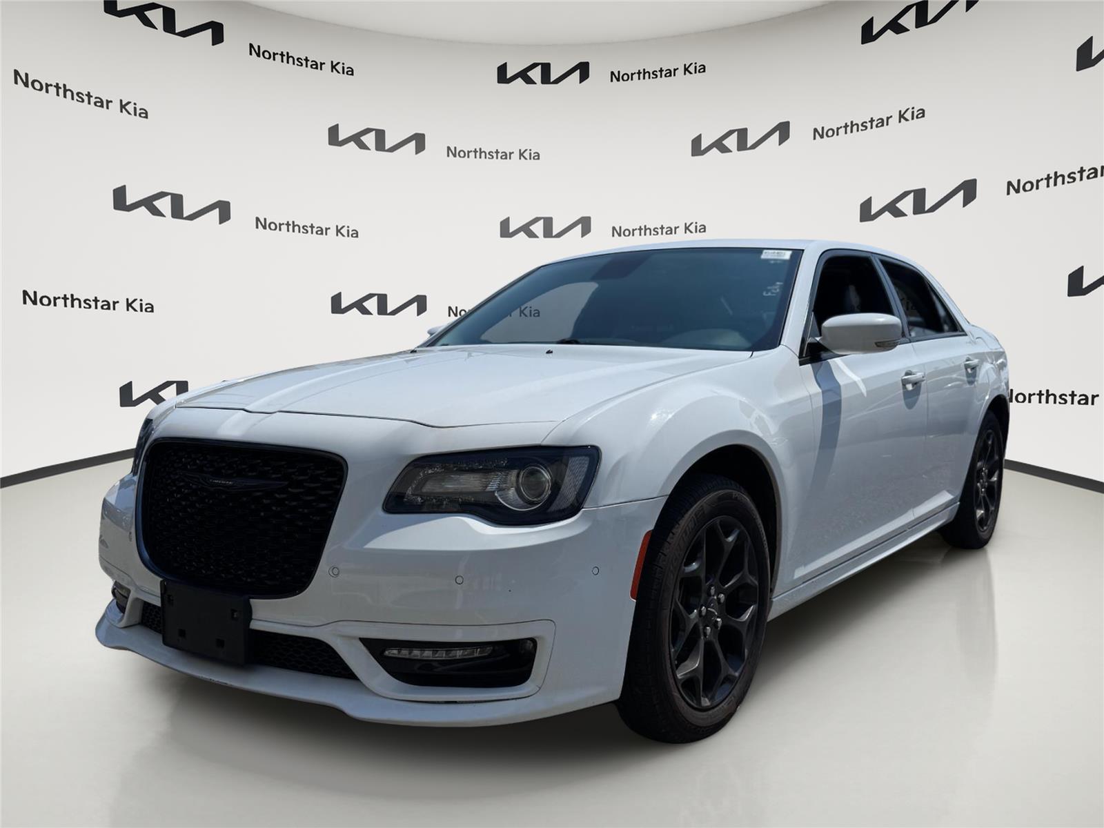 2022 Chrysler 300 Touring L AWD