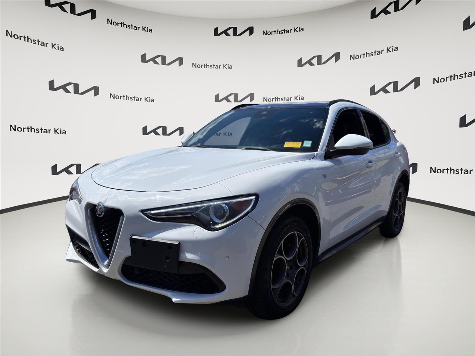 2022 Alfa Romeo Stelvio Ti AWD