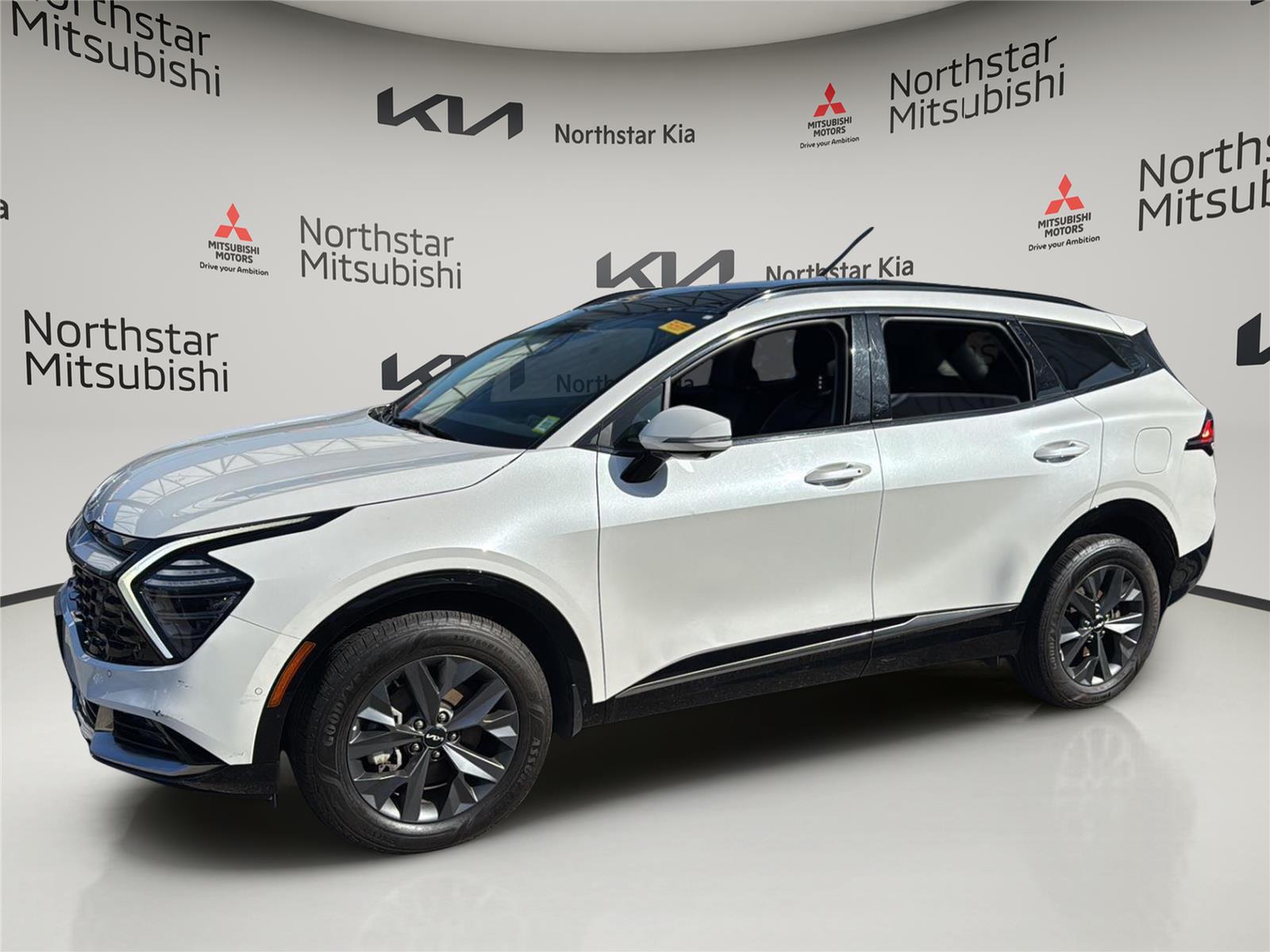 Snow White Pearl 2024 Kia Sportage Hybrid SX-Prestige AWD SUV / Crossover All-Wheel Drive Automatic